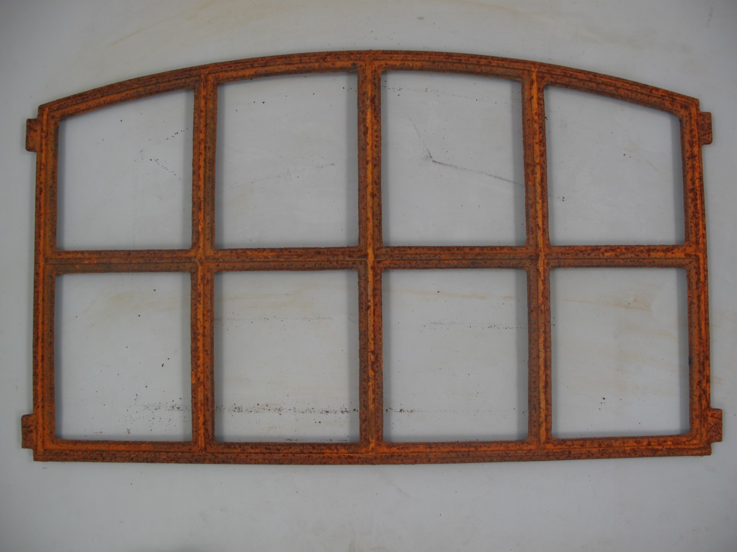 260022a Fenster Gußeisen rostig H.48x84cm
