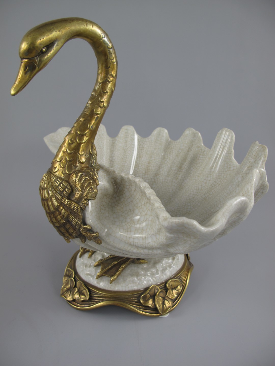 Porzellan/Messing SCHWAN!! Schale H.25x26cm Porzellan/Messing SCHWAN!! Schale H.25x26cm