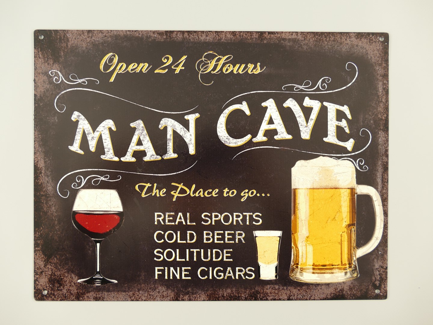 Wandschild Eisen Man Cave The Place to go H.25cm