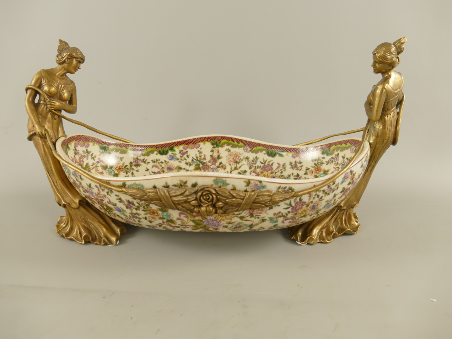 Schale FARBE Porzellan/Messing L.40x21cm Schale FARBE Porzellan/Messing L.40x21cm