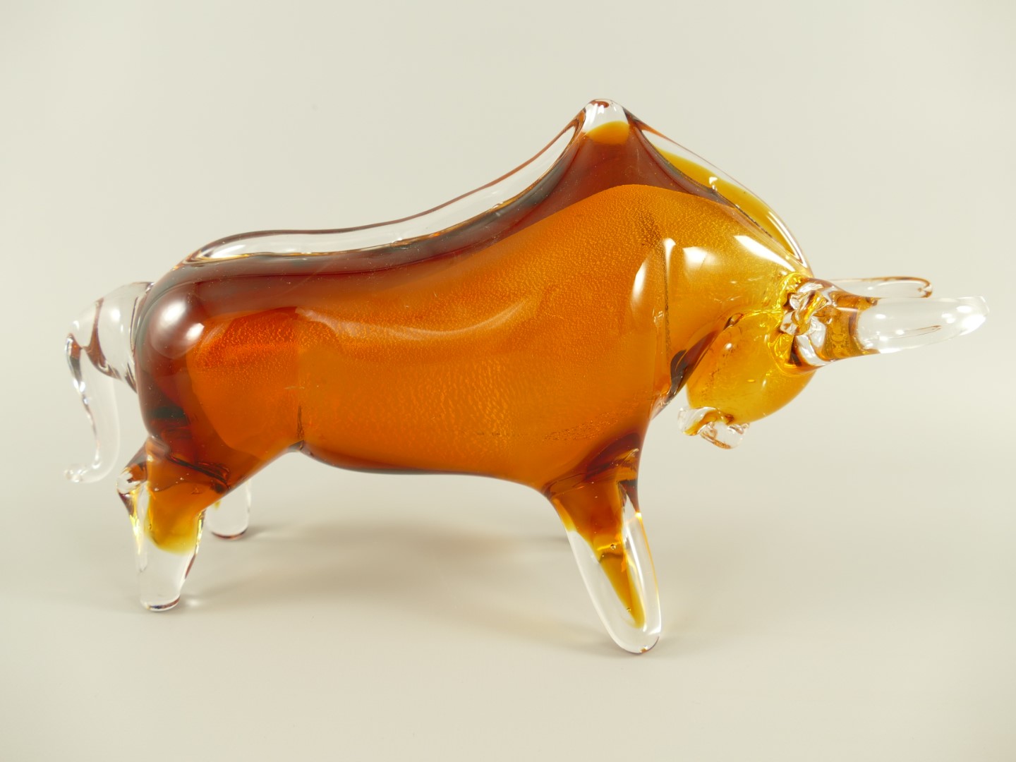 Glasfigur Bülle farbe L.30x9cm