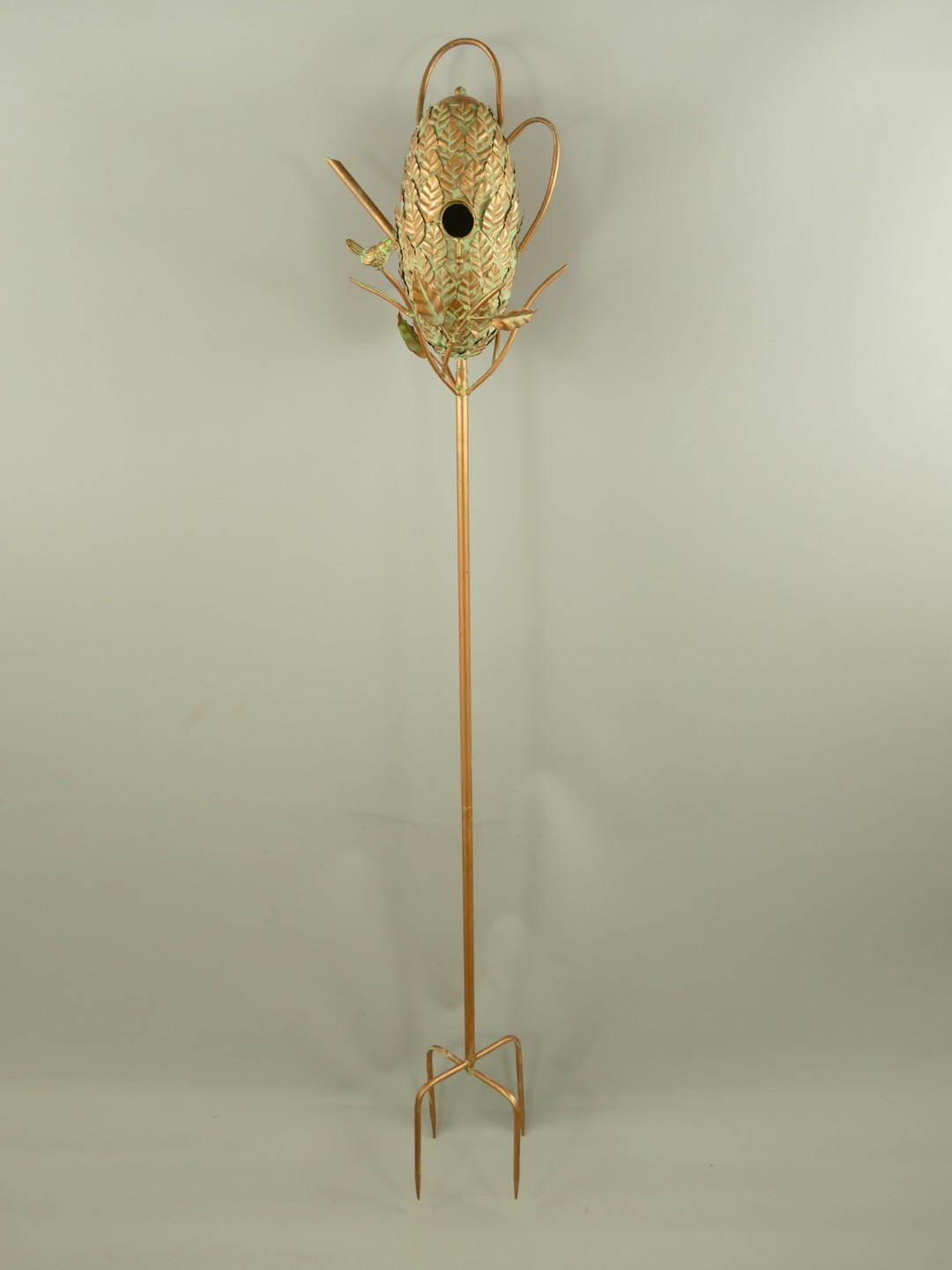 Vogelhaus Gießkanne Ständer Kupfer farbig H.170cm Vogelhaus Gießkanne Ständer Kupfer farbig H.170cm