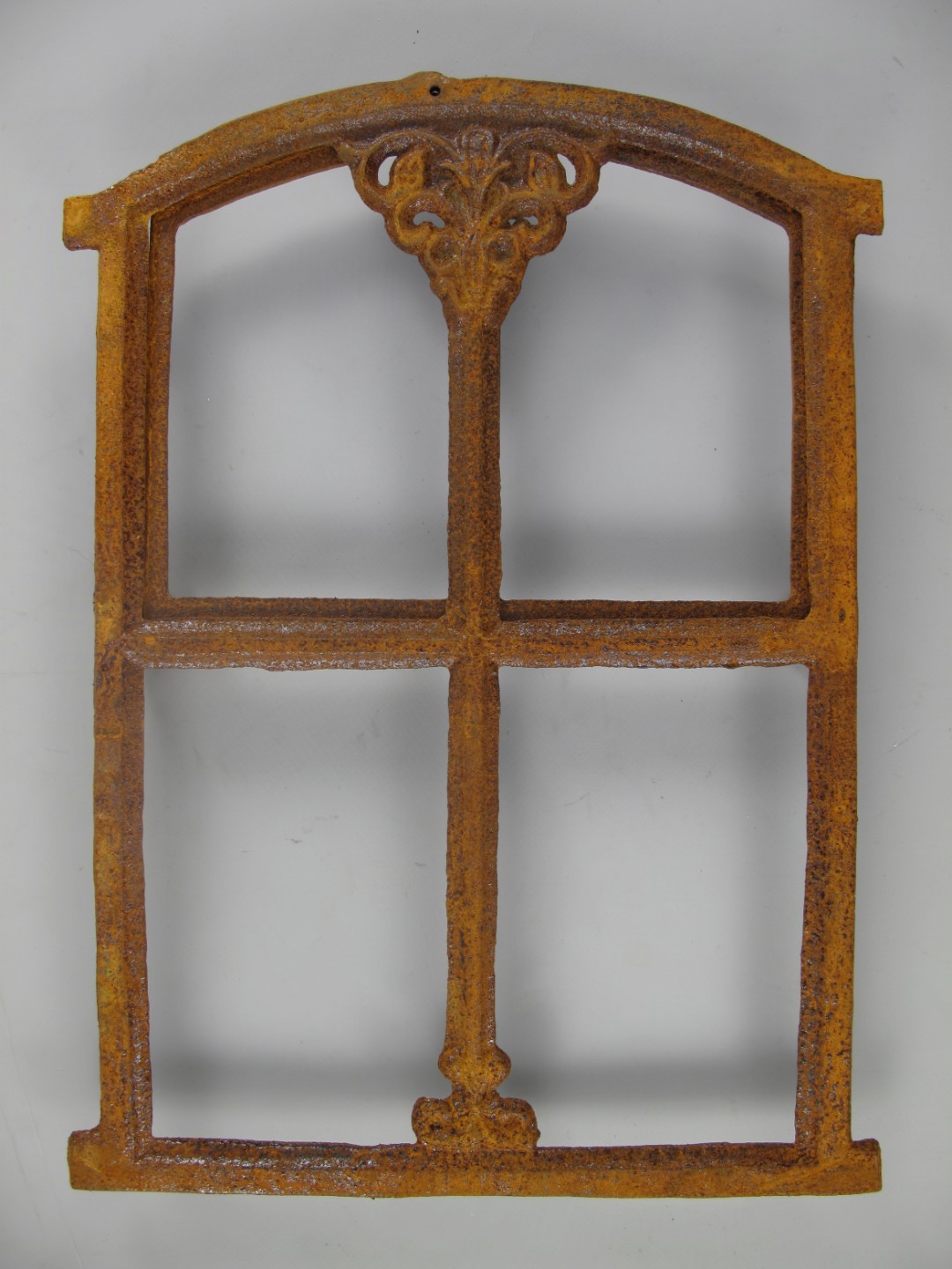 *ANG. Fenster Gußeisen rostig 48x35cm *ANG. Fenster Gußeisen rostig 48x35cm