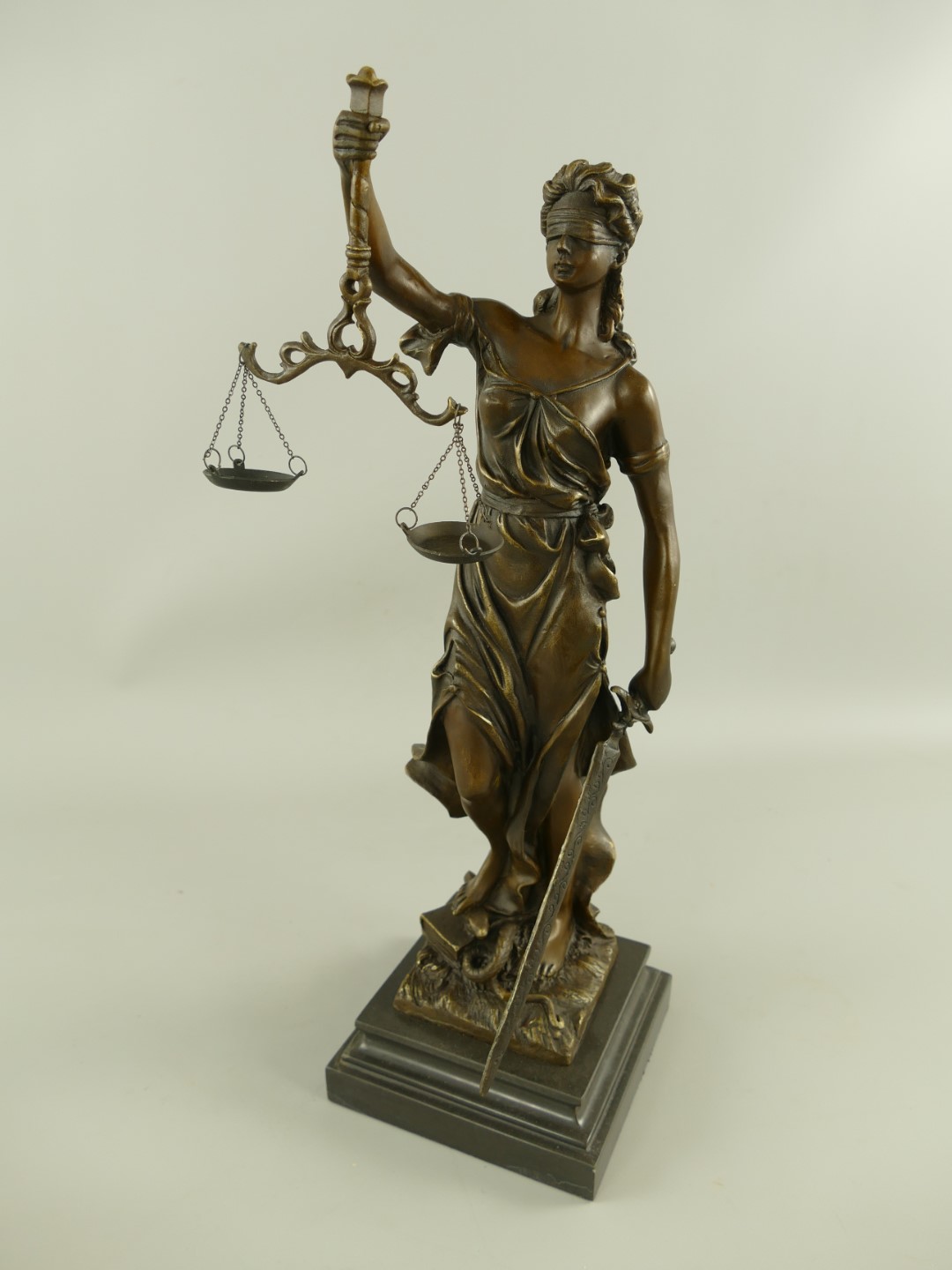 Figur Bronze JUSTITIA Marmor sokkel H.50x18cm