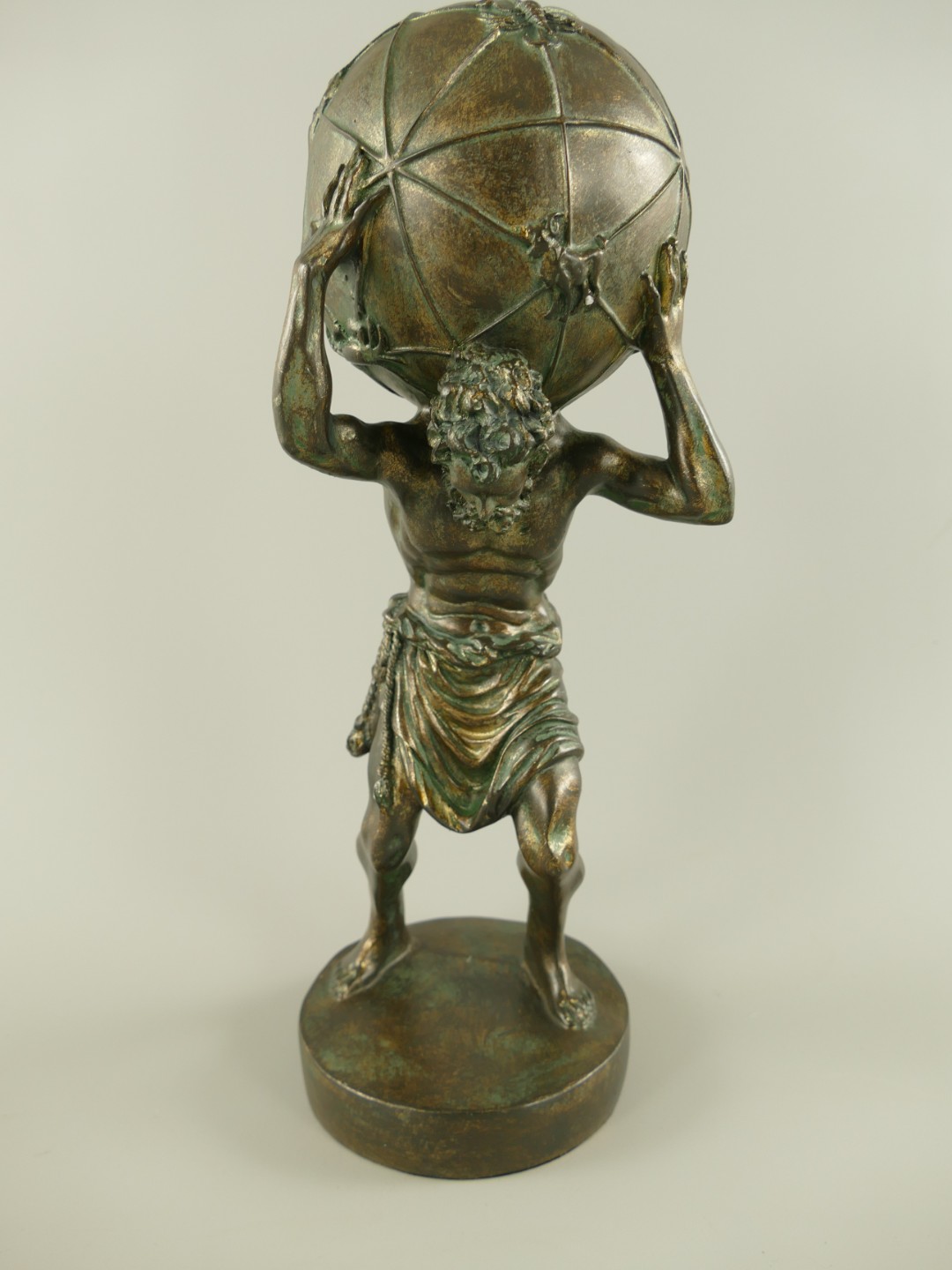 Mann/Globus Polystein farbe H.42x15cm