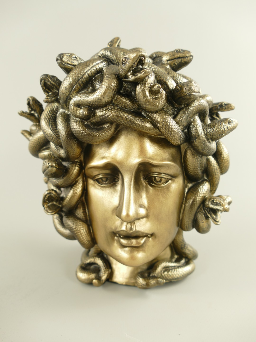 Meduse Polystein farbig H.18x18x14cm