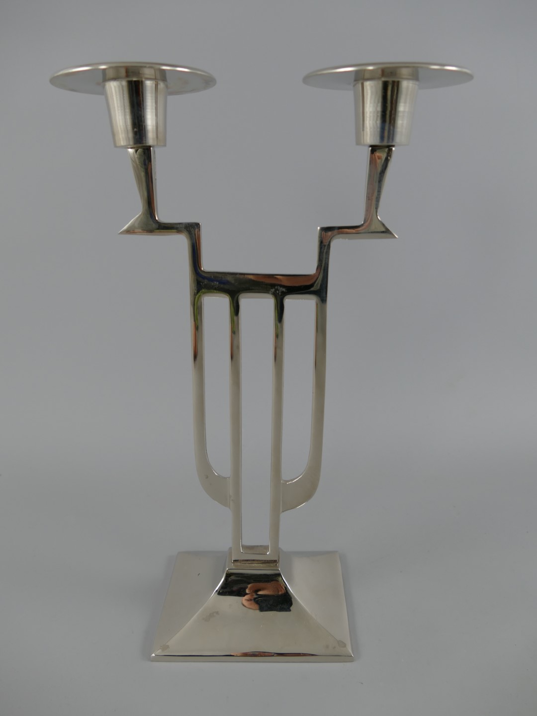 Leuchter ALU vernickelt H.28x18cm Leuchter ALU vernickelt H.28x18cm