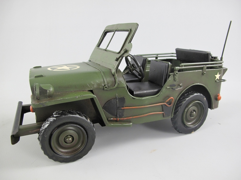 Auto Geländewagen Antik Eisen L.30x15cm