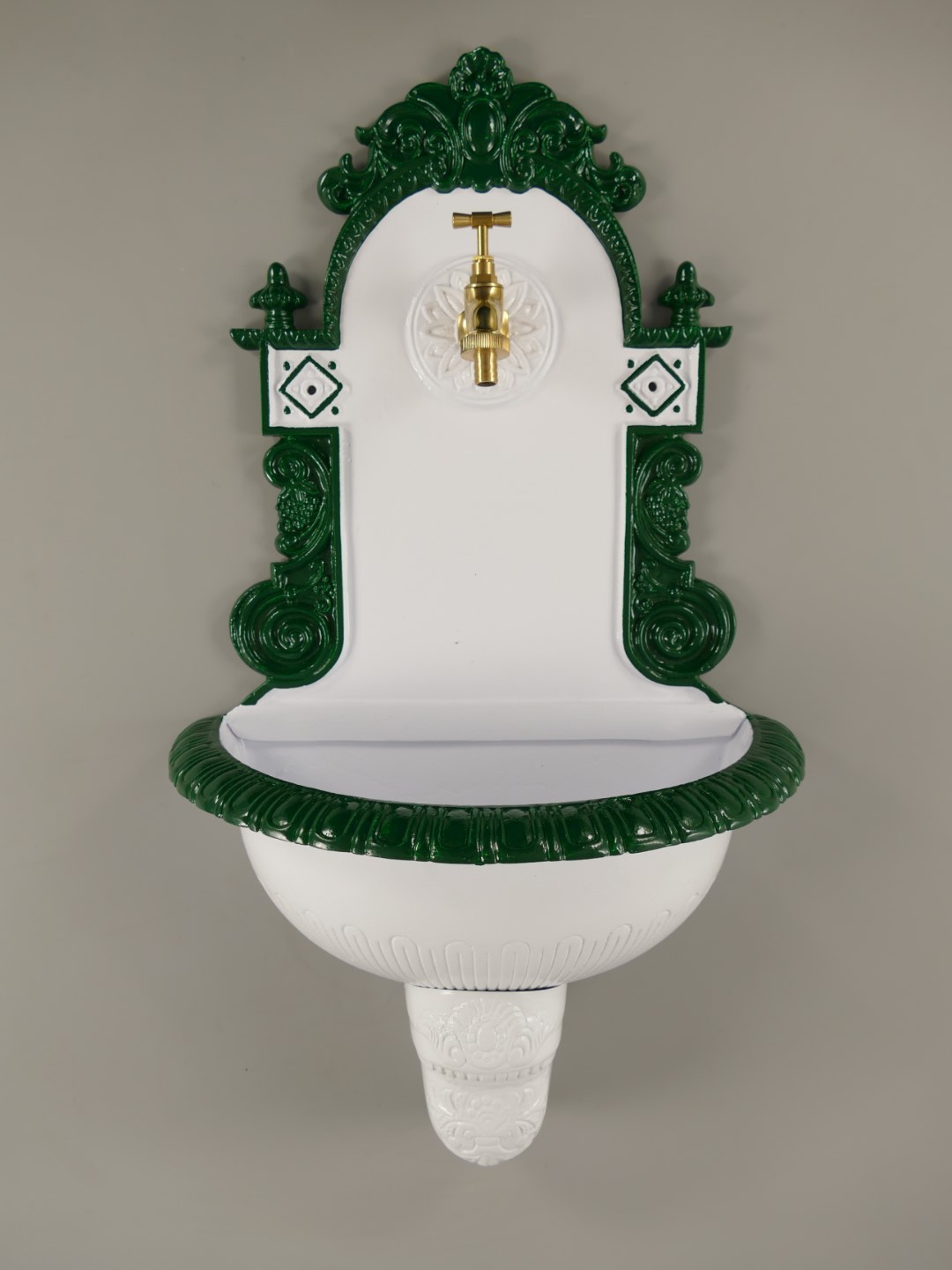 Wandbrunnen Alu Guß grün/weiß H.72cm