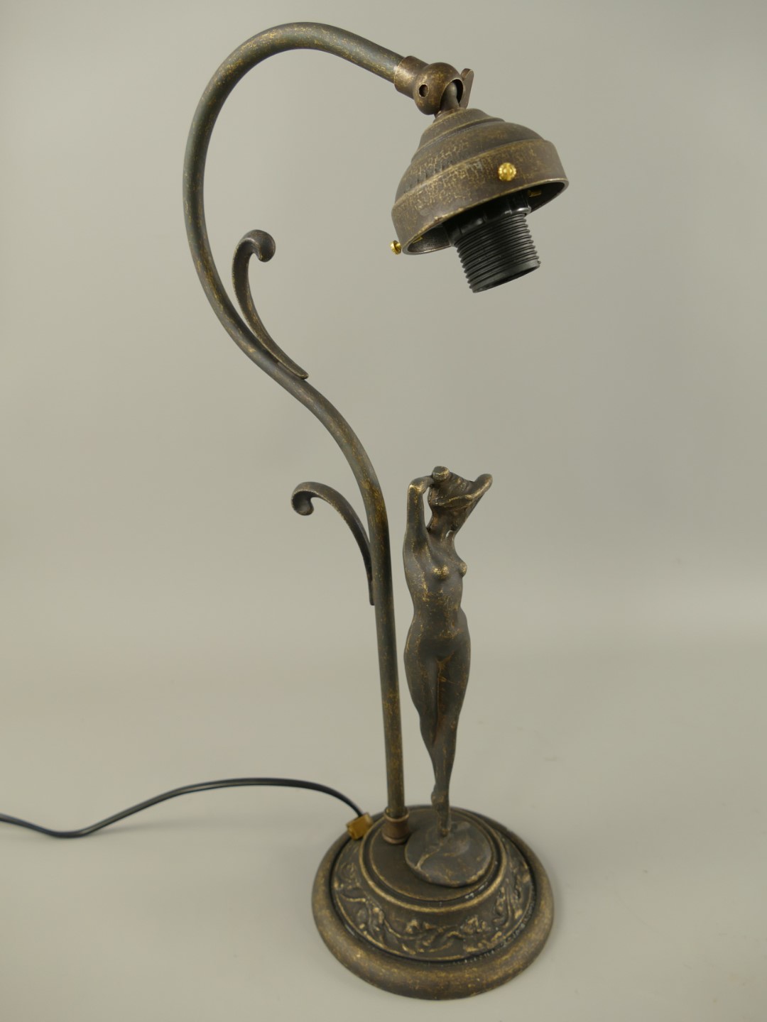 Stehlampe FRAU Messing brüniert ohne Schirm H.44cm