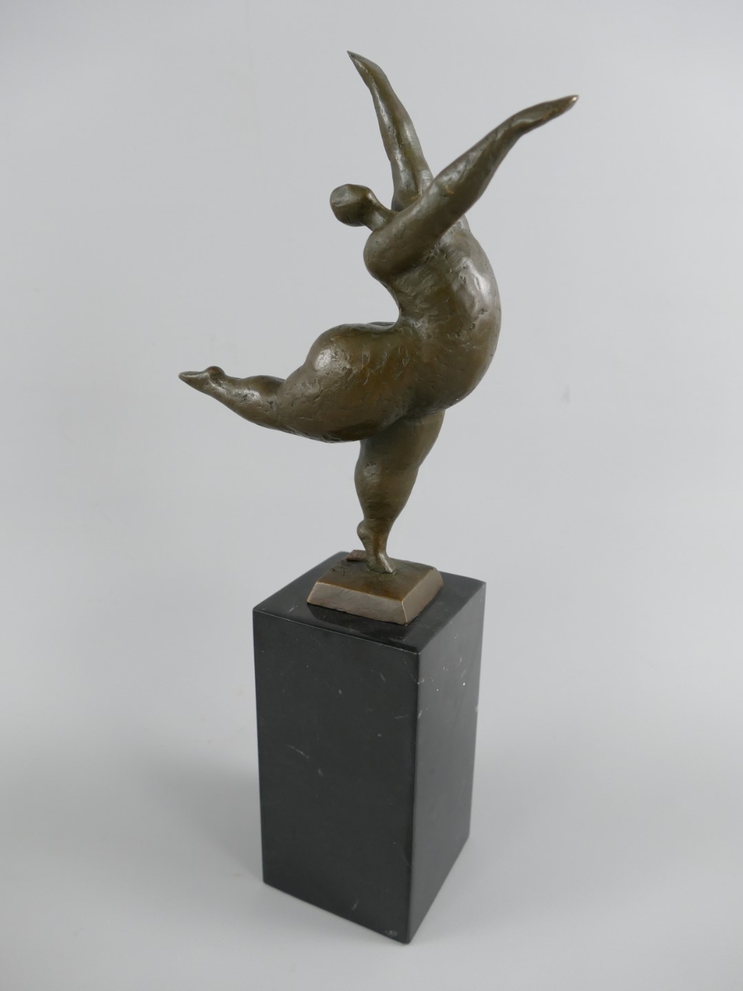 Figur Bronze DICKE DAME H.33x15cm
