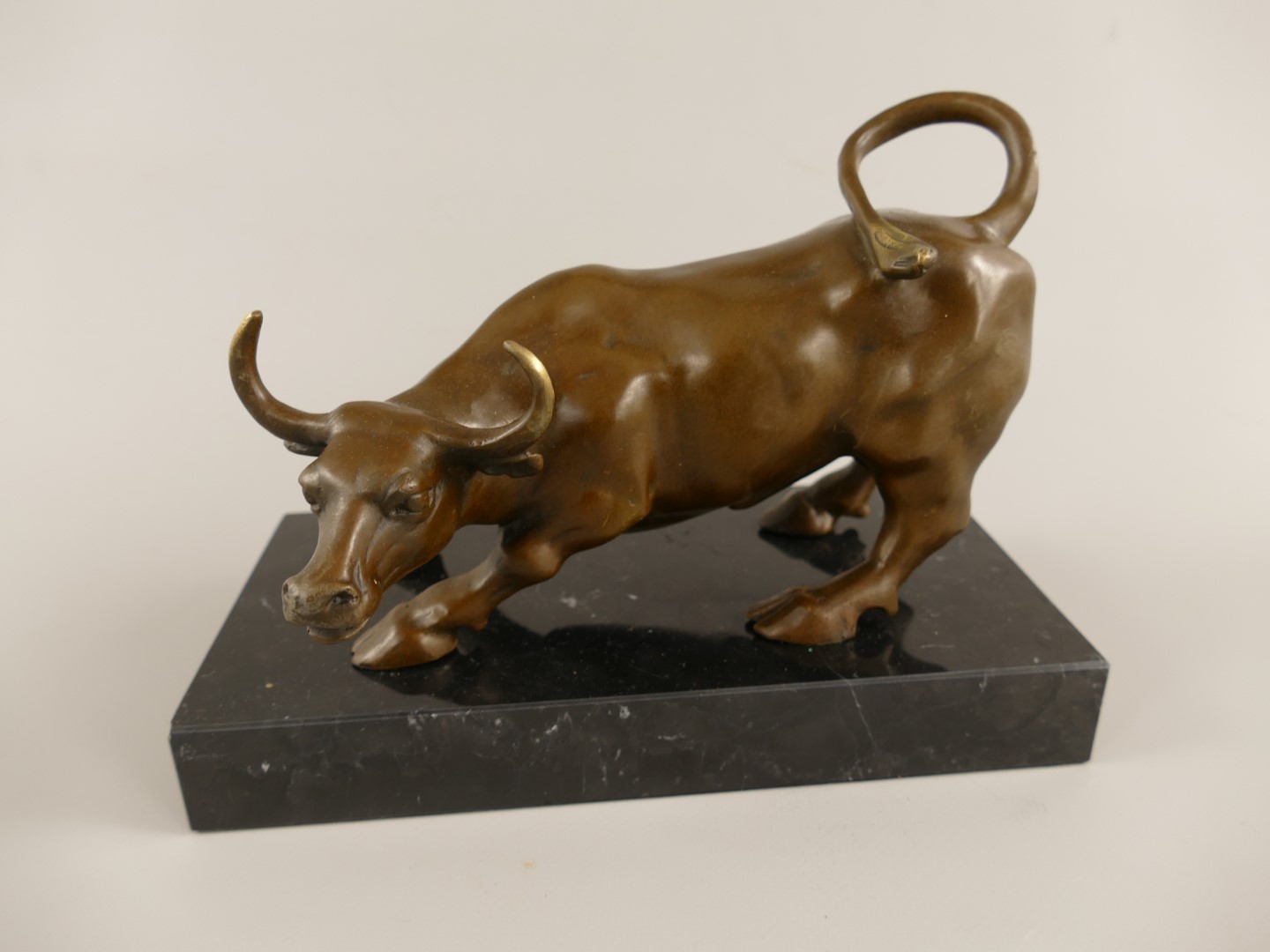 Figur Bronze Bülle L.22x16cm