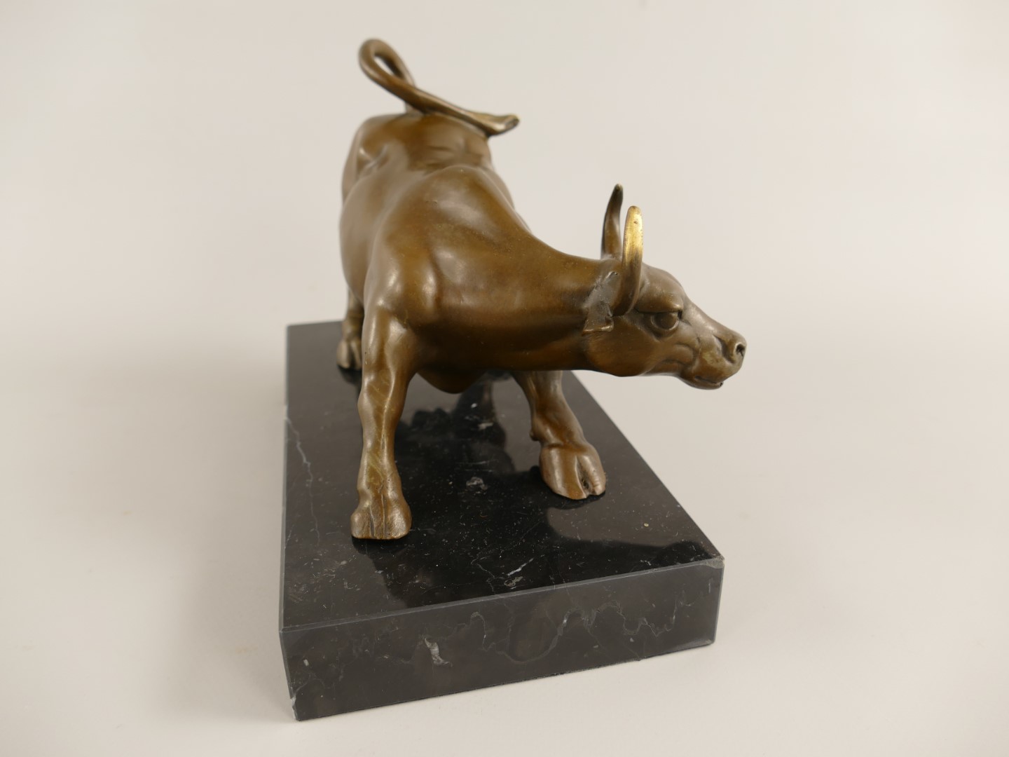 Figur Bronze Bülle L.22x16cm