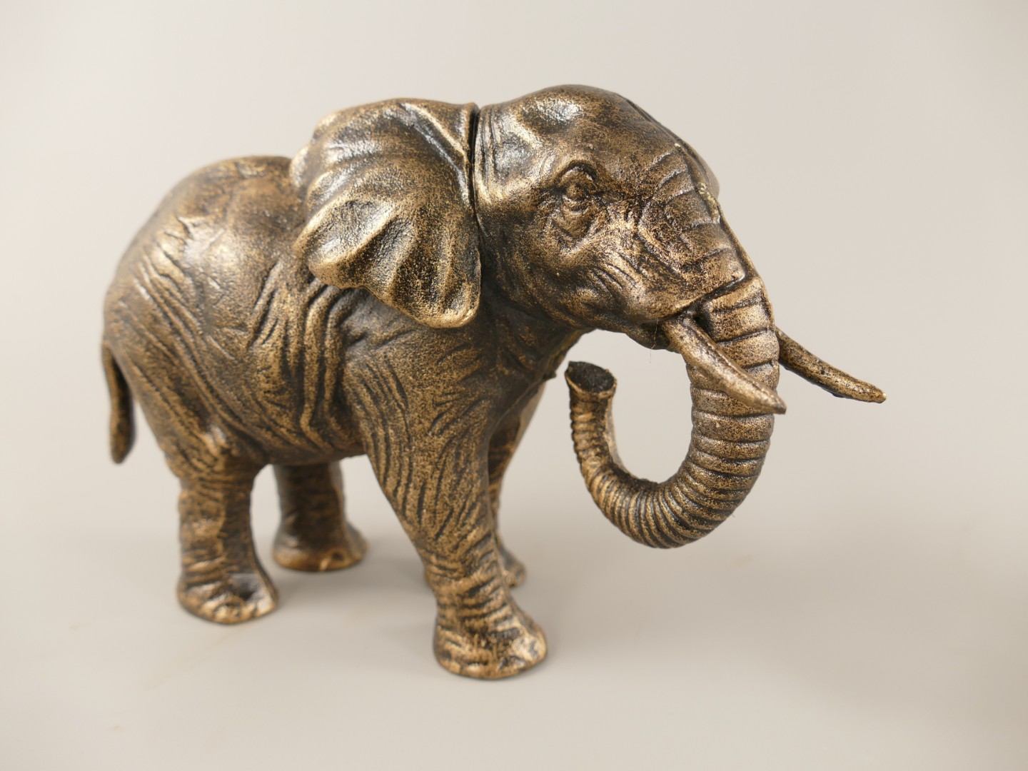 Elefant Gußeisen farbig L.22x15x9cm