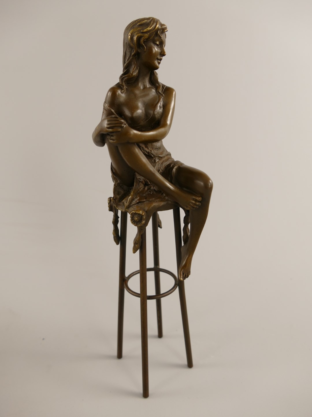 Figur Bronze Frau Stuhl H.27x7cm