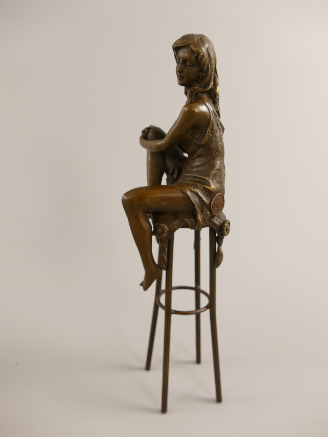 Figur Bronze Frau Stuhl H.27x7cm