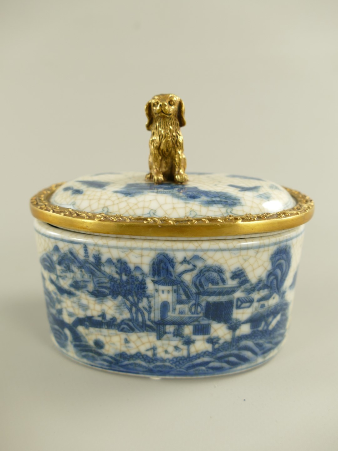 Porzellan/Messing BOX!! blau L.13x12cm Porzellan/Messing BOX!! blau L.13x12cm