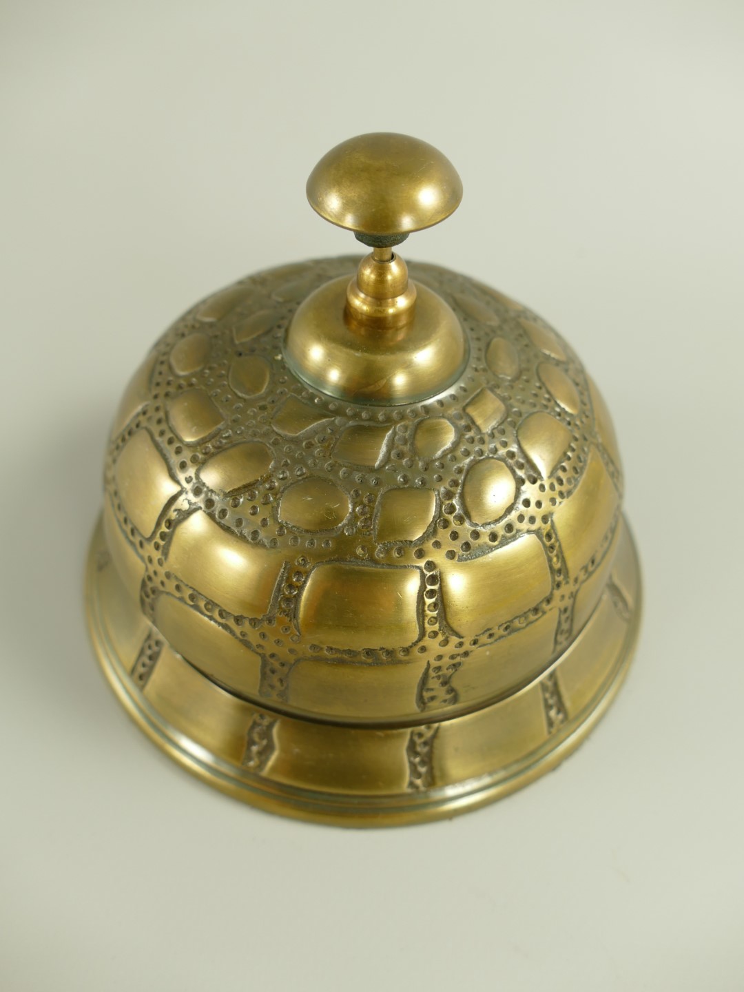 Hotelglocke ALU Mes./brün. farbig D.14x12cm Hotelglocke ALU Mes./brün. farbig D.14x12cm