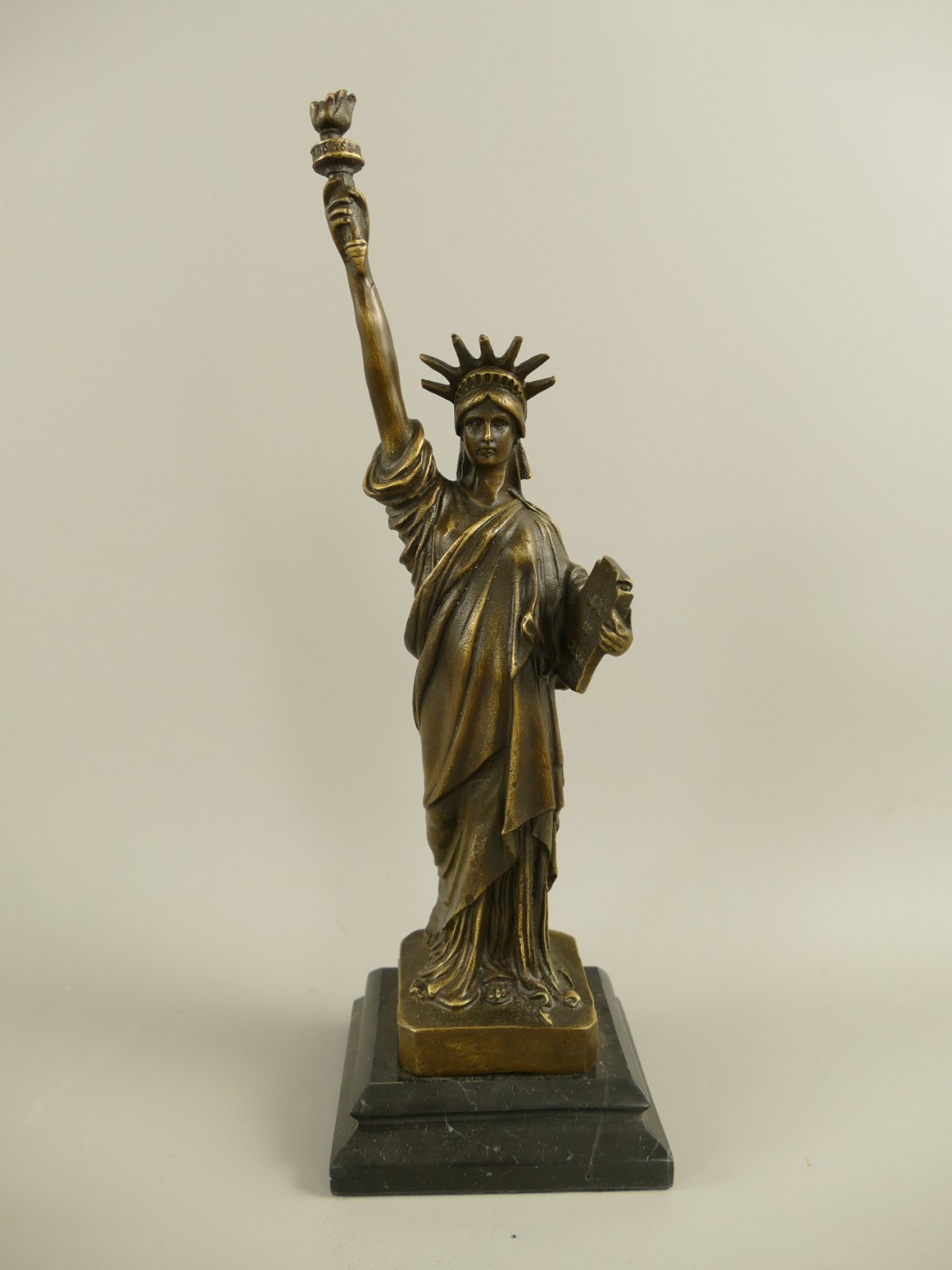 Figur Bronze Freiheitsstatue H.32x11x11cm