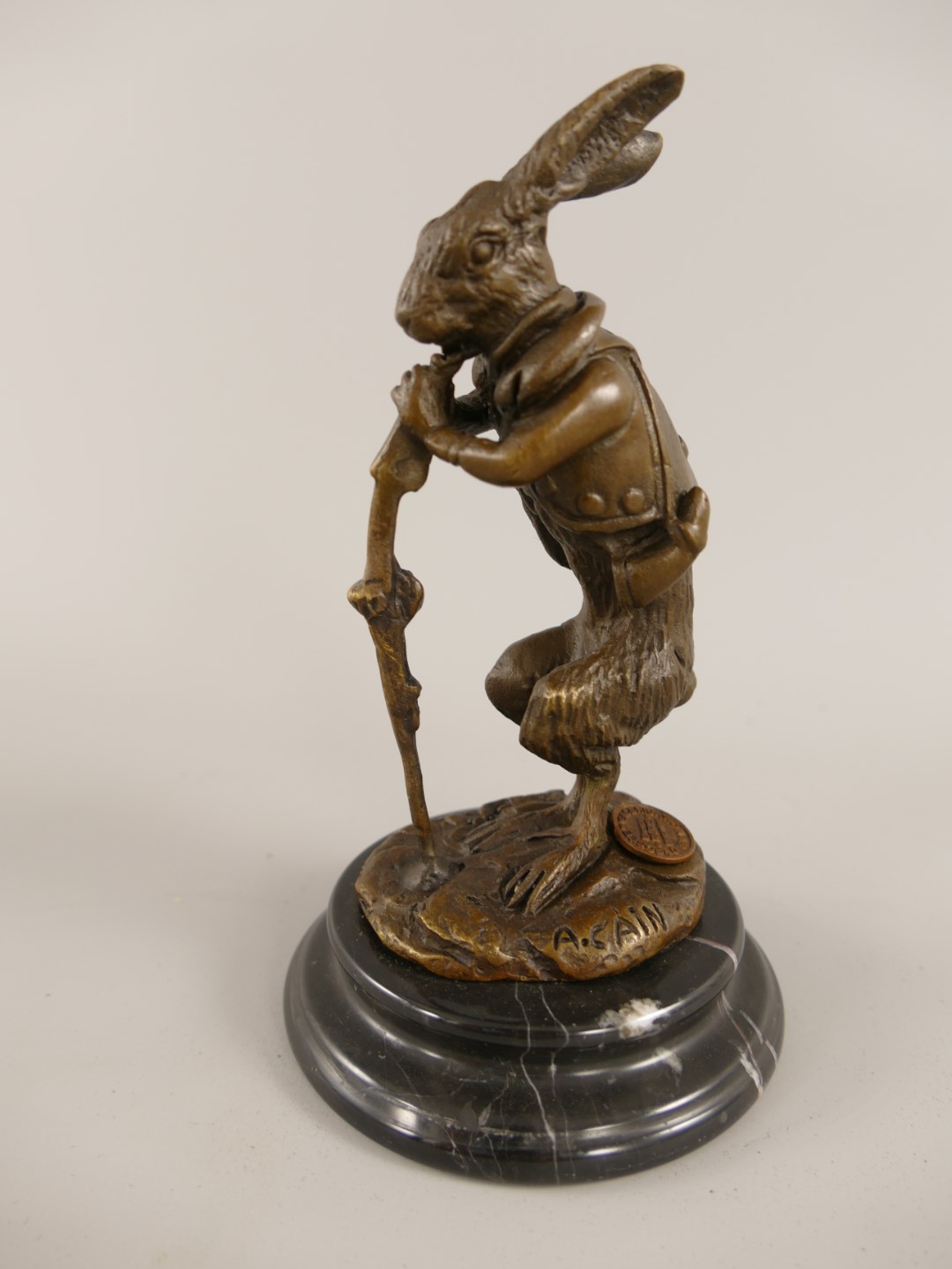 Figur Bronze HASEN auf Fuss H.15x9cm Figur Bronze HASEN auf Fuss H.15x9cm