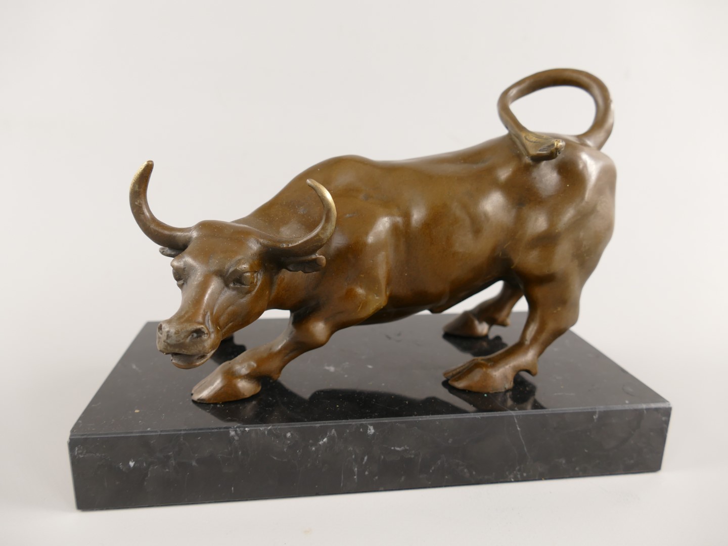 Figur Bronze Bülle L.22x16cm