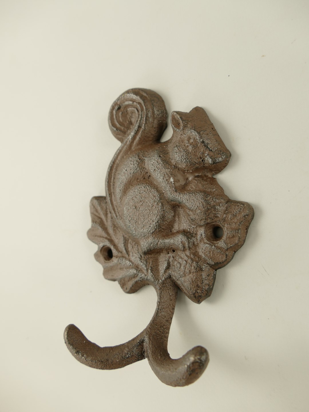 Wandhaken Eichhörnchen Eisen rustik. braun H.14cm