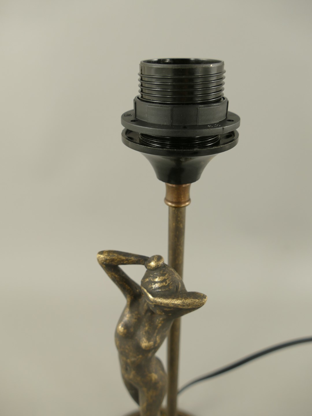 Stehlampe FRAU(E27) Mes. brün. o. Schirm H.35cm