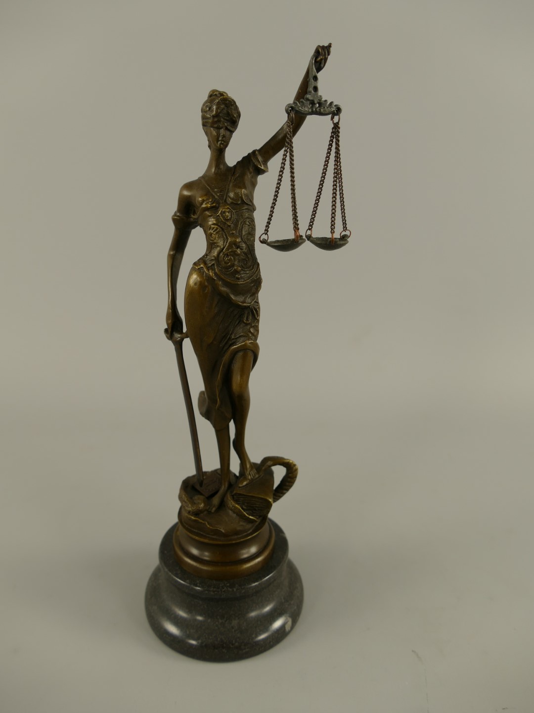 Justitia Bronze H.23x8cm Justitia Bronze H.23x8cm