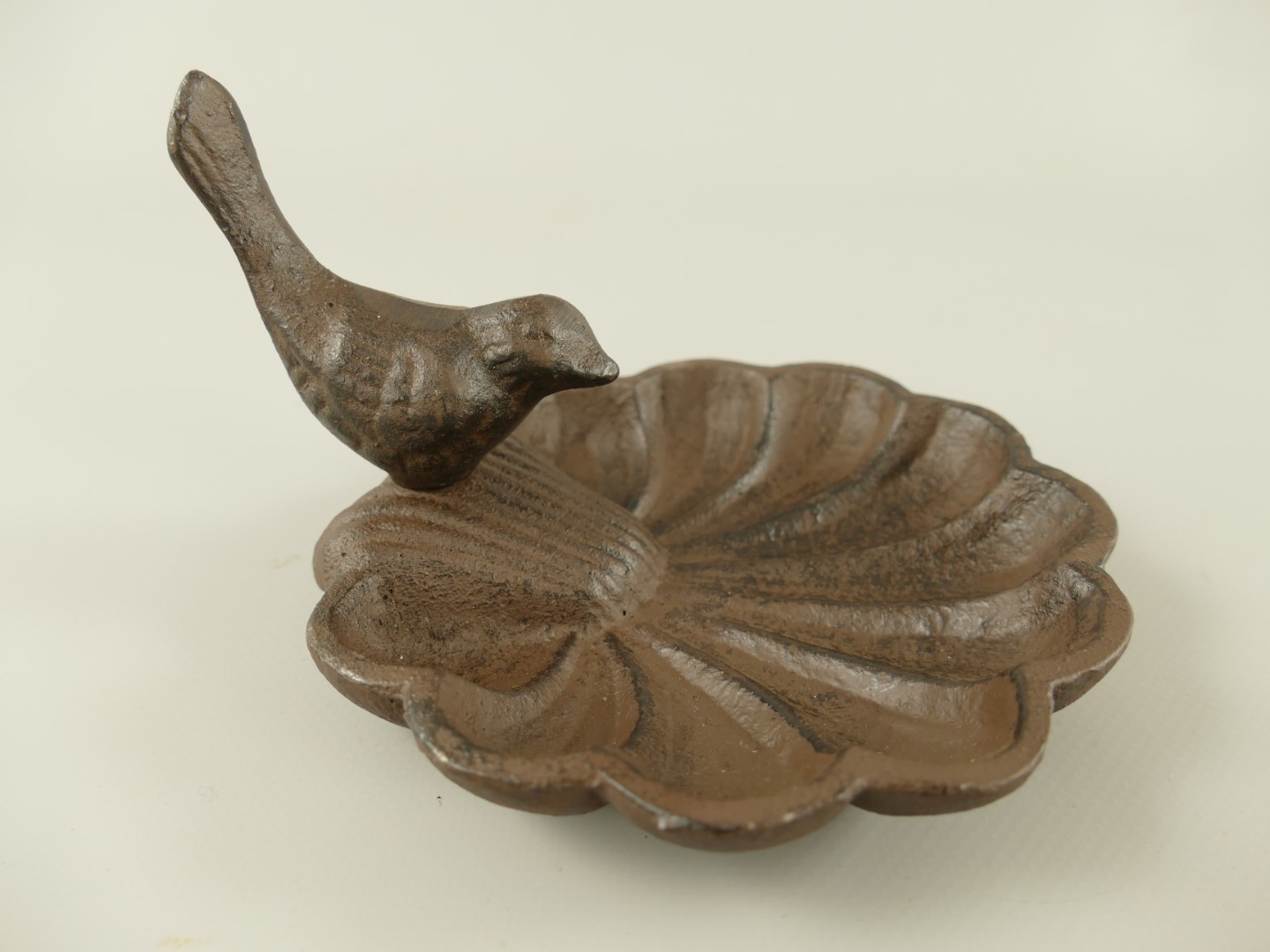 Vogeltränke/Fütterungspl. Eisen rust. braun H.9cm