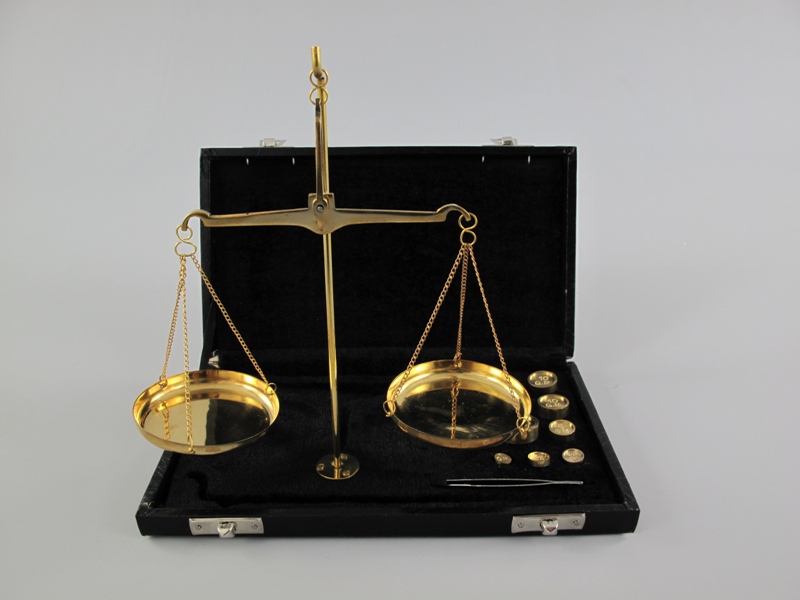 Goldwaage 20 grams waage Lederbox L.18cm Goldwaage 20 grams waage Lederbox L.18cm