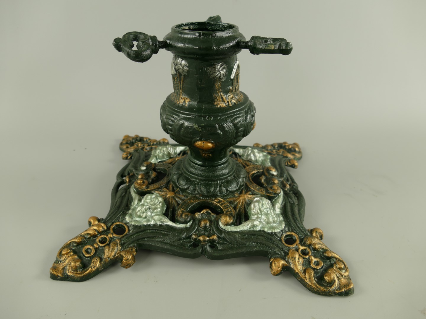 ?? Weihnachts Baumständer Eisen 30x30-H.22cm ?? Weihnachts Baumständer Eisen 30x30-H.22cm