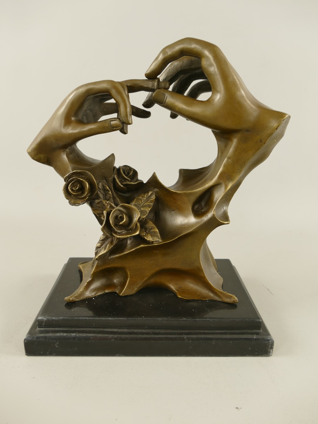 Figur Bronze Anstecken der Ringe H.26x23cm