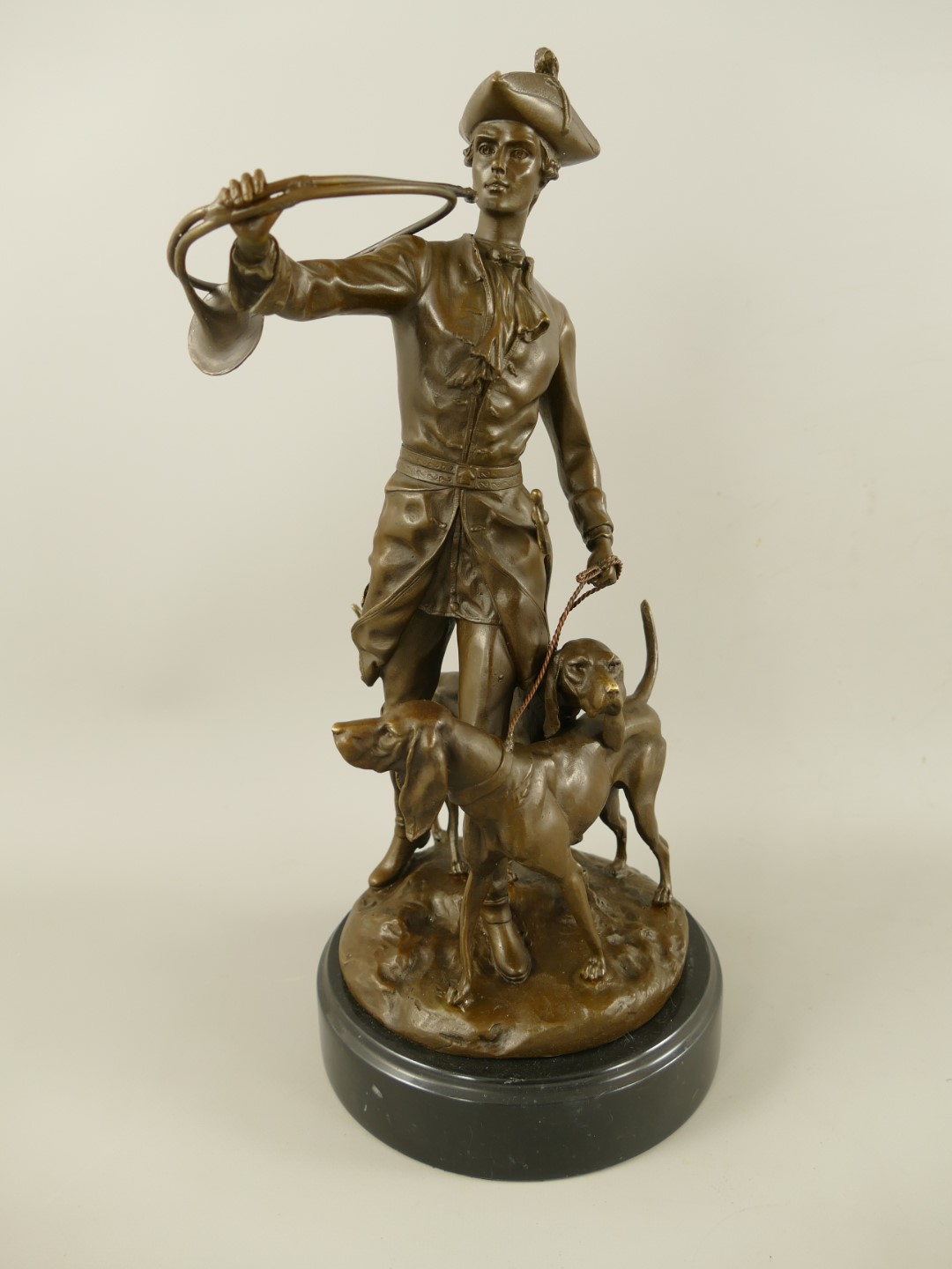 Figur Bronze Ludwig XV. mit Hunden H.38cm