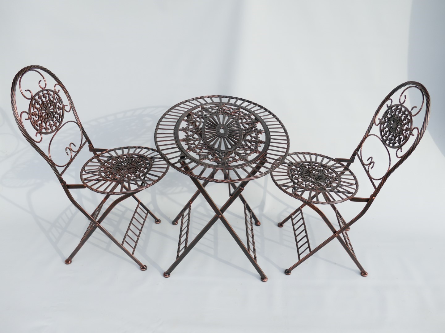 (*)*NT 2xStuhl Tisch OVAL Gußeisen braun farb. SET