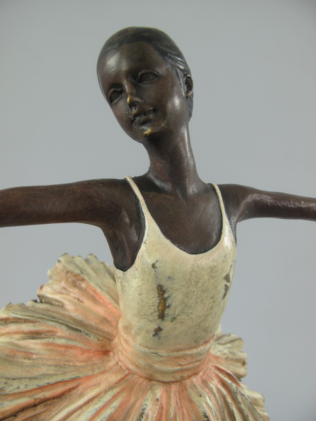 Figur Tanzerin Bronze Farbe H.30x22cm