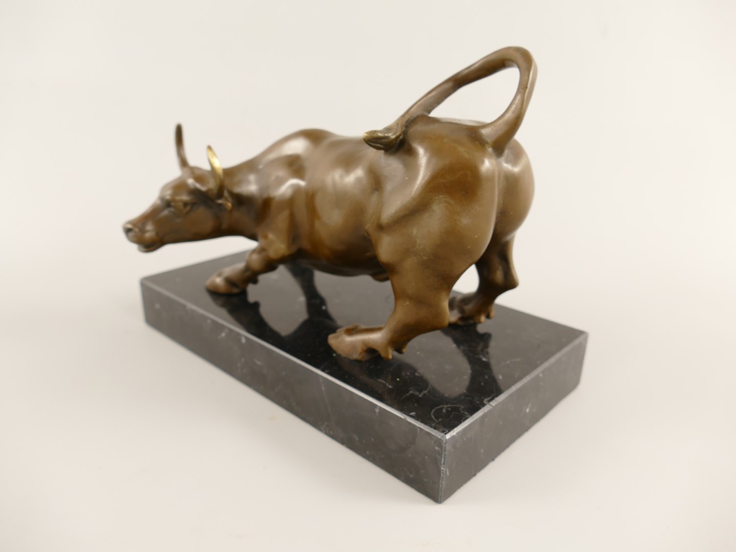 Figur Bronze Bülle L.22x16cm