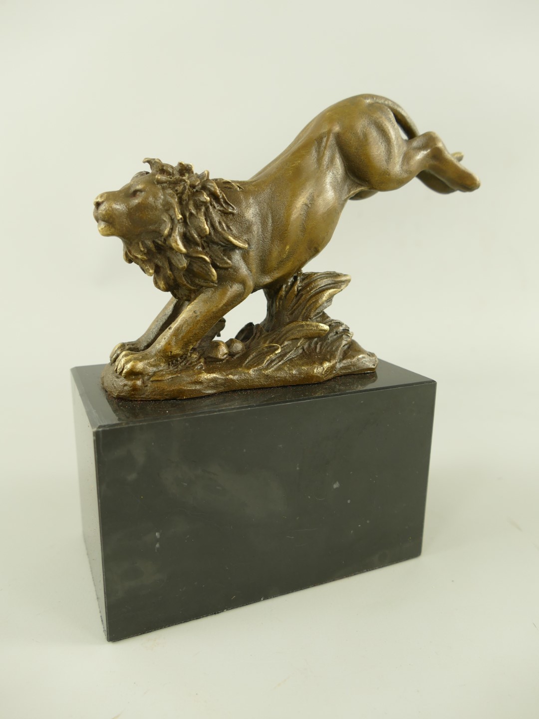 Figur Bronze Löwe H.18x16cm