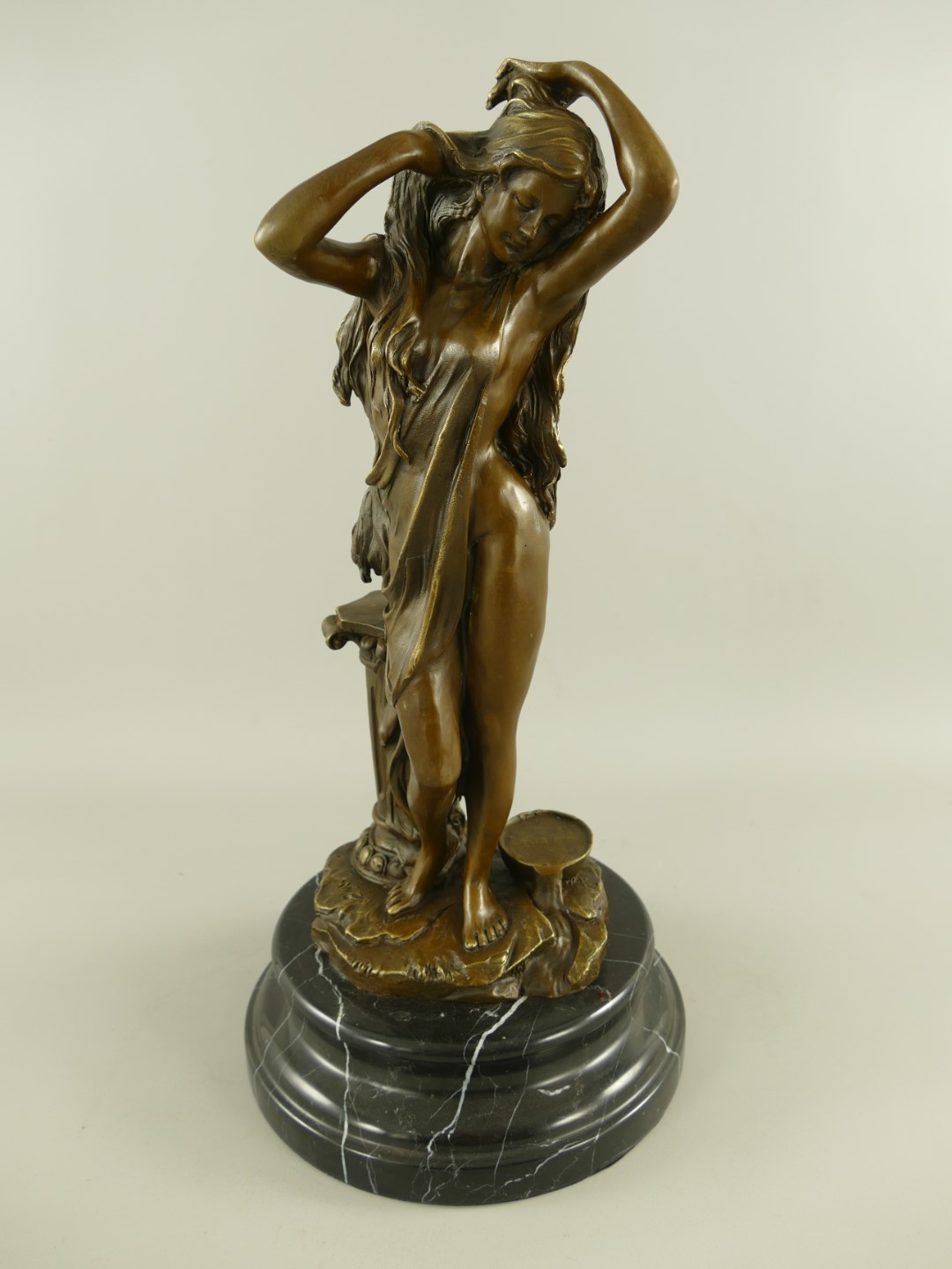 Figur Bronze Grieschicher badende Frau H.54x27cm