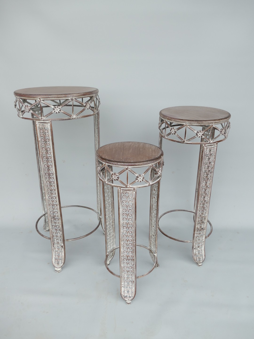 Tisch Eisen rustikal braun Set/3 H.60/70/80cm Tisch Eisen rustikal braun Set/3 H.60/70/80cm